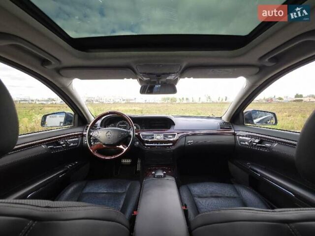 Чорний Мерседес С Клас, об'ємом двигуна 5.5 л та пробігом 212 тис. км за 14900 $, фото 20 на Automoto.ua