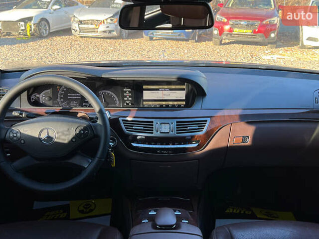 Черный Мерседес С Класс, объемом двигателя 5.46 л и пробегом 262 тыс. км за 14999 $, фото 11 на Automoto.ua