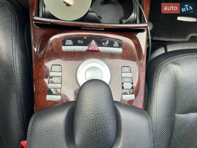 Черный Мерседес С Класс, объемом двигателя 5.46 л и пробегом 312 тыс. км за 19990 $, фото 21 на Automoto.ua