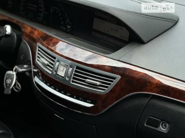 Черный Мерседес С Класс, объемом двигателя 2.99 л и пробегом 496 тыс. км за 16999 $, фото 10 на Automoto.ua