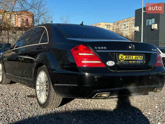 Черный Мерседес С Класс, объемом двигателя 5.46 л и пробегом 262 тыс. км за 14999 $, фото 3 на Automoto.ua
