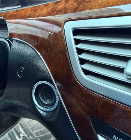 Чорний Мерседес С Клас, об'ємом двигуна 3 л та пробігом 367 тис. км за 16500 $, фото 56 на Automoto.ua