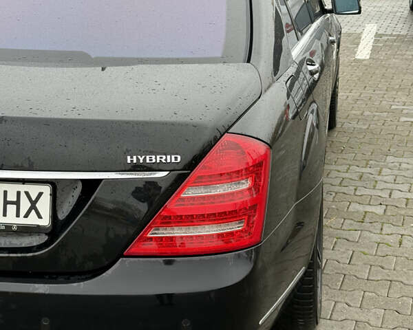 Черный Мерседес С Класс, объемом двигателя 3.5 л и пробегом 80 тыс. км за 19000 $, фото 26 на Automoto.ua