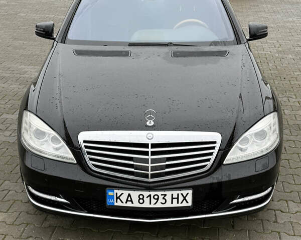 Черный Мерседес С Класс, объемом двигателя 3.5 л и пробегом 80 тыс. км за 19000 $, фото 5 на Automoto.ua