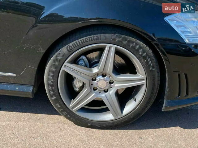 Черный Мерседес С Класс, объемом двигателя 5.5 л и пробегом 234 тыс. км за 15900 $, фото 5 на Automoto.ua