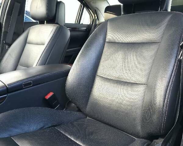 Чорний Мерседес С Клас, об'ємом двигуна 5.5 л та пробігом 212 тис. км за 14900 $, фото 30 на Automoto.ua