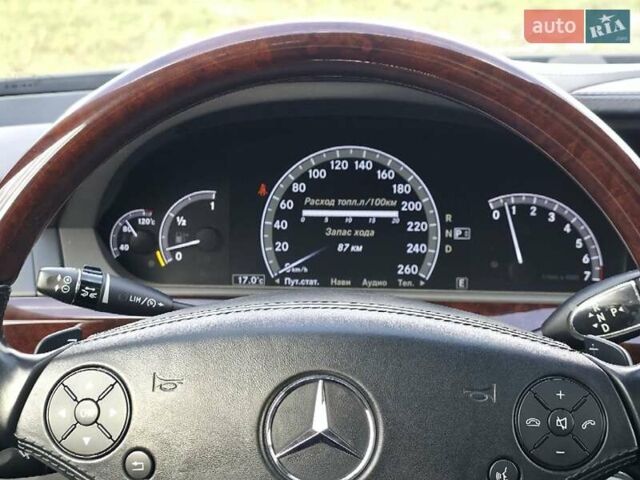 Чорний Мерседес С Клас, об'ємом двигуна 5.5 л та пробігом 212 тис. км за 14900 $, фото 24 на Automoto.ua