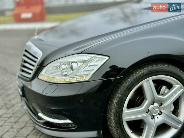 Чорний Мерседес С Клас, об'ємом двигуна 5.5 л та пробігом 310 тис. км за 14999 $, фото 41 на Automoto.ua
