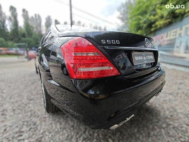Черный Мерседес С Класс, объемом двигателя 5.5 л и пробегом 176 тыс. км за 15000 $, фото 5 на Automoto.ua