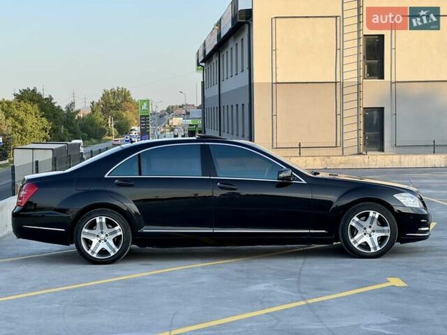 Черный Мерседес С Класс, объемом двигателя 5.5 л и пробегом 370 тыс. км за 13990 $, фото 11 на Automoto.ua