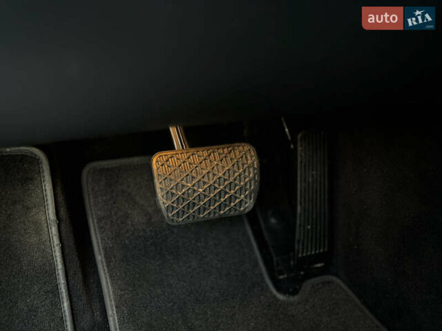 Черный Мерседес С Класс, объемом двигателя 3 л и пробегом 279 тыс. км за 18499 $, фото 66 на Automoto.ua