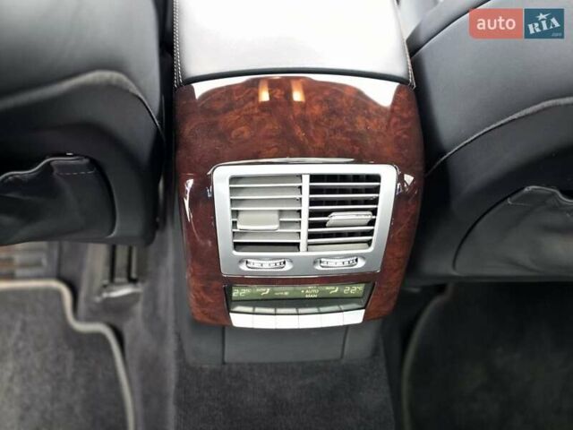 Чорний Мерседес С Клас, об'ємом двигуна 5.5 л та пробігом 212 тис. км за 14900 $, фото 38 на Automoto.ua