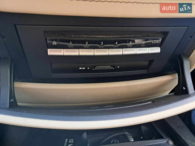 Черный Мерседес С Класс, объемом двигателя 5.5 л и пробегом 156 тыс. км за 22000 $, фото 49 на Automoto.ua