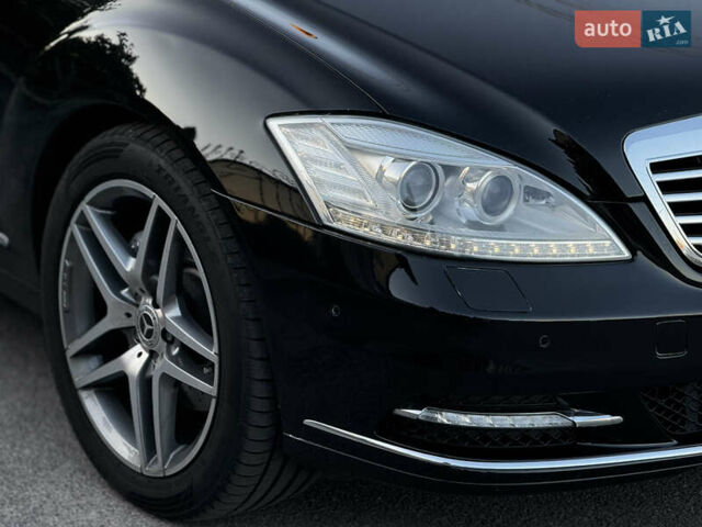 Черный Мерседес С Класс, объемом двигателя 3 л и пробегом 279 тыс. км за 18499 $, фото 1 на Automoto.ua
