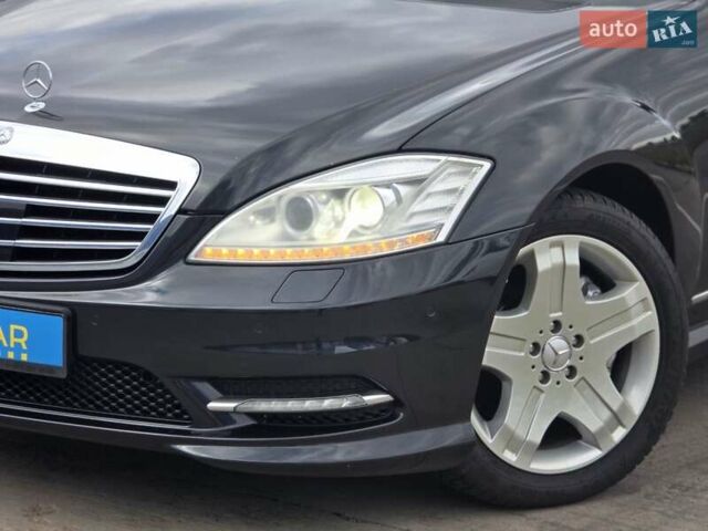 Чорний Мерседес С Клас, об'ємом двигуна 5.5 л та пробігом 212 тис. км за 14900 $, фото 10 на Automoto.ua