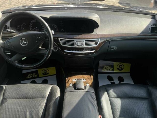 Чорний Мерседес С Клас, об'ємом двигуна 3 л та пробігом 455 тис. км за 16550 $, фото 9 на Automoto.ua