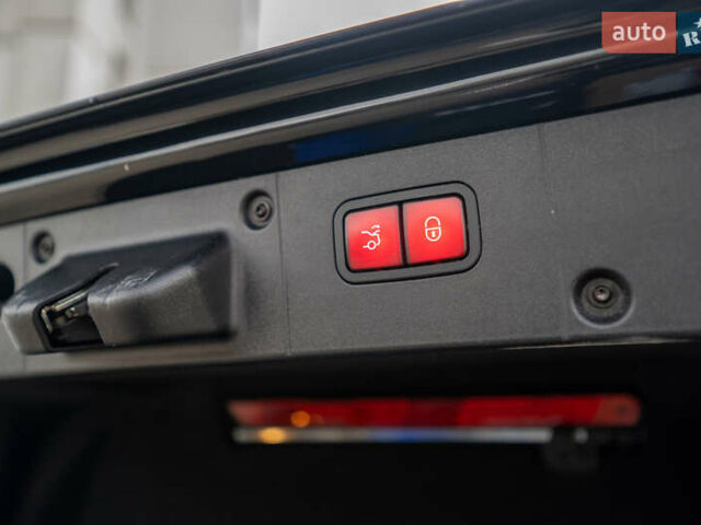 Чорний Мерседес С Клас, об'ємом двигуна 5.46 л та пробігом 288 тис. км за 18500 $, фото 35 на Automoto.ua