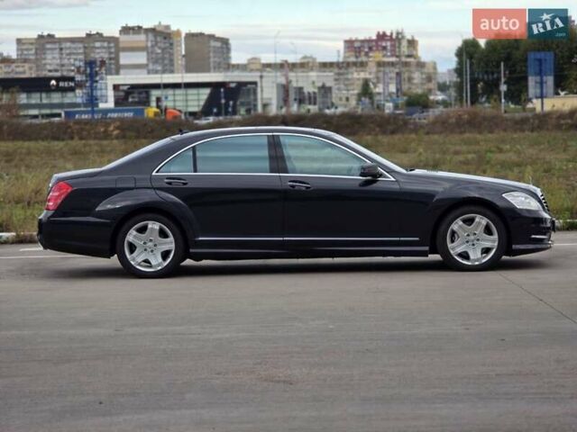 Чорний Мерседес С Клас, об'ємом двигуна 5.5 л та пробігом 212 тис. км за 14900 $, фото 4 на Automoto.ua