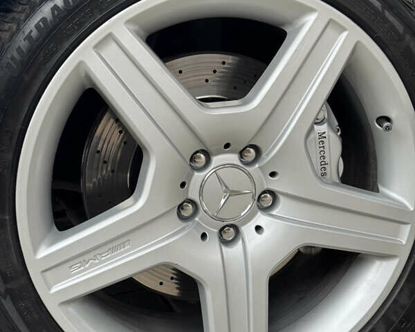 Черный Мерседес С Класс, объемом двигателя 5.46 л и пробегом 333 тыс. км за 14999 $, фото 16 на Automoto.ua