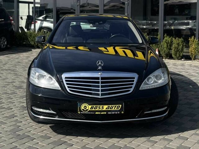 Чорний Мерседес С Клас, об'ємом двигуна 3 л та пробігом 455 тис. км за 16550 $, фото 1 на Automoto.ua