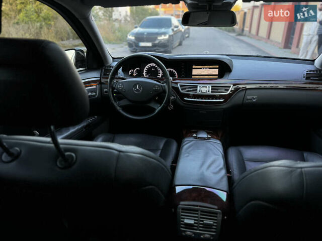 Черный Мерседес С Класс, объемом двигателя 3 л и пробегом 279 тыс. км за 18499 $, фото 65 на Automoto.ua