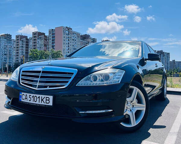 Черный Мерседес С Класс, объемом двигателя 5.46 л и пробегом 275 тыс. км за 20700 $, фото 7 на Automoto.ua