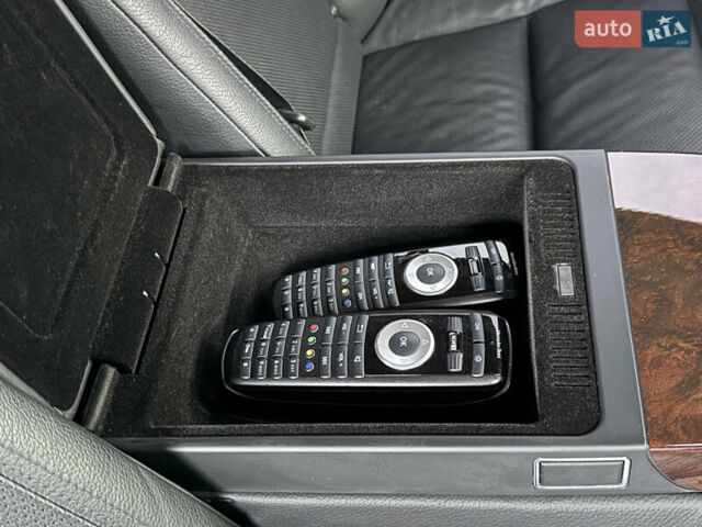 Чорний Мерседес С Клас, об'ємом двигуна 5.5 л та пробігом 310 тис. км за 14999 $, фото 62 на Automoto.ua