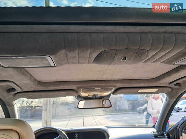 Черный Мерседес С Класс, объемом двигателя 5.5 л и пробегом 156 тыс. км за 22000 $, фото 19 на Automoto.ua