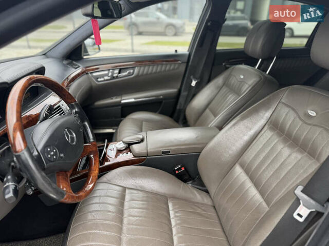 Чорний Мерседес С Клас, об'ємом двигуна 5 л та пробігом 242 тис. км за 12900 $, фото 14 на Automoto.ua