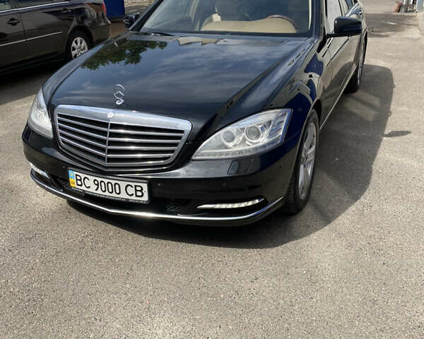 Черный Мерседес С Класс, объемом двигателя 5.46 л и пробегом 296 тыс. км за 17500 $, фото 7 на Automoto.ua