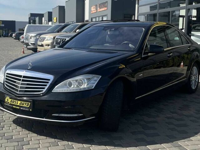 Чорний Мерседес С Клас, об'ємом двигуна 3 л та пробігом 455 тис. км за 16550 $, фото 2 на Automoto.ua