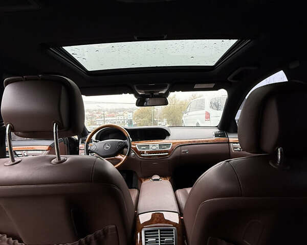 Черный Мерседес С Класс, объемом двигателя 3.5 л и пробегом 80 тыс. км за 19000 $, фото 33 на Automoto.ua