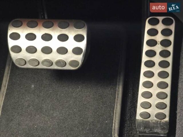 Чорний Мерседес С Клас, об'ємом двигуна 5.5 л та пробігом 212 тис. км за 14900 $, фото 28 на Automoto.ua