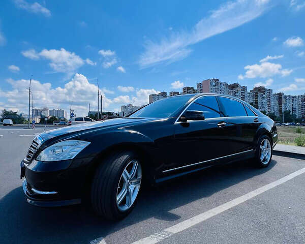 Черный Мерседес С Класс, объемом двигателя 5.46 л и пробегом 275 тыс. км за 20700 $, фото 6 на Automoto.ua