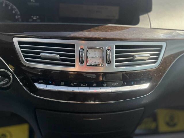 Чорний Мерседес С Клас, об'ємом двигуна 3 л та пробігом 455 тис. км за 16550 $, фото 15 на Automoto.ua