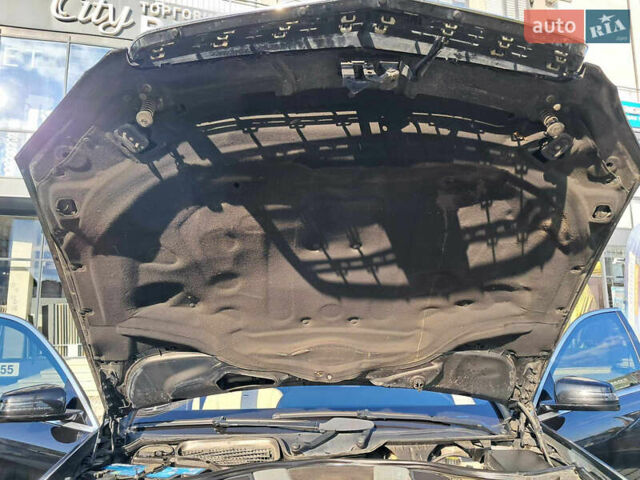 Черный Мерседес С Класс, объемом двигателя 5.5 л и пробегом 156 тыс. км за 22000 $, фото 29 на Automoto.ua