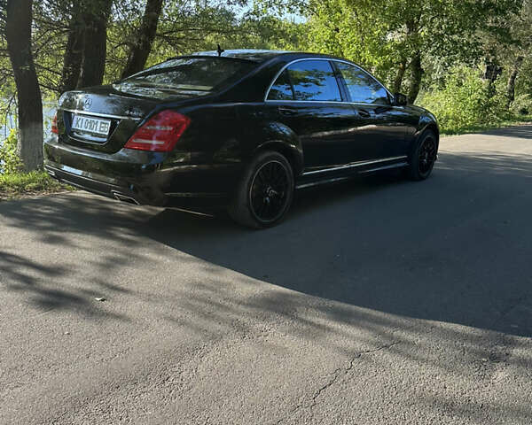 Чорний Мерседес С Клас, об'ємом двигуна 5.5 л та пробігом 155 тис. км за 17000 $, фото 14 на Automoto.ua