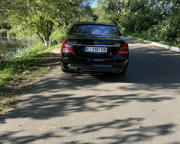 Чорний Мерседес С Клас, об'ємом двигуна 5.5 л та пробігом 155 тис. км за 17000 $, фото 13 на Automoto.ua
