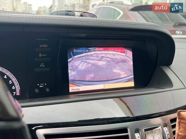 Черный Мерседес С Класс, объемом двигателя 5.5 л и пробегом 280 тыс. км за 22500 $, фото 46 на Automoto.ua