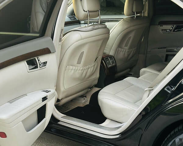 Чорний Мерседес С Клас, об'ємом двигуна 2.99 л та пробігом 220 тис. км за 6900 $, фото 8 на Automoto.ua