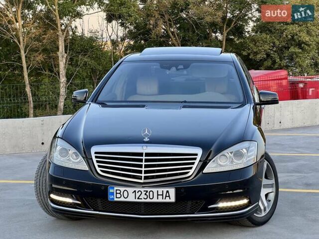 Черный Мерседес С Класс, объемом двигателя 5.5 л и пробегом 370 тыс. км за 13990 $, фото 2 на Automoto.ua