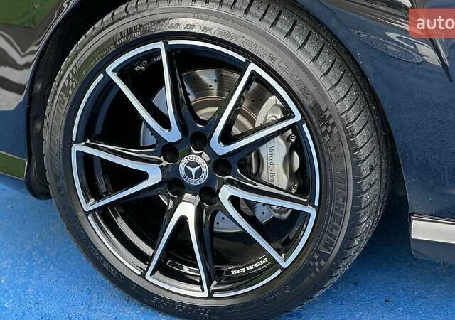 Черный Мерседес С Класс, объемом двигателя 5.46 л и пробегом 250 тыс. км за 25000 $, фото 9 на Automoto.ua