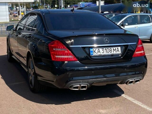 Чорний Мерседес С Клас, об'ємом двигуна 5.5 л та пробігом 234 тис. км за 17900 $, фото 4 на Automoto.ua