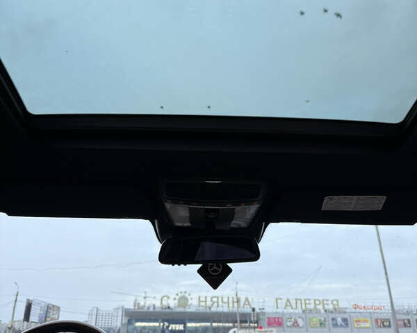 Чорний Мерседес С Клас, об'ємом двигуна 5.5 л та пробігом 213 тис. км за 17000 $, фото 19 на Automoto.ua