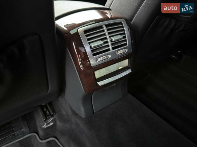 Черный Мерседес С Класс, объемом двигателя 5.5 л и пробегом 313 тыс. км за 14999 $, фото 68 на Automoto.ua