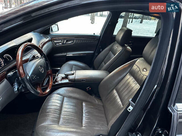 Черный Мерседес С Класс, объемом двигателя 5 л и пробегом 245 тыс. км за 14400 $, фото 34 на Automoto.ua