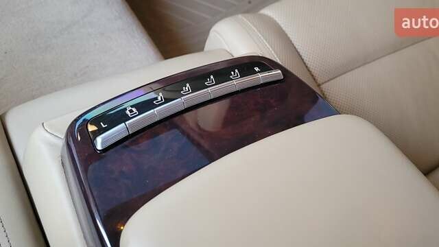 Черный Мерседес С Класс, объемом двигателя 5.5 л и пробегом 225 тыс. км за 16200 $, фото 19 на Automoto.ua
