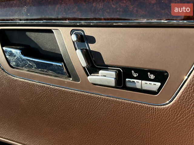 Черный Мерседес С Класс, объемом двигателя 5.46 л и пробегом 262 тыс. км за 14999 $, фото 17 на Automoto.ua