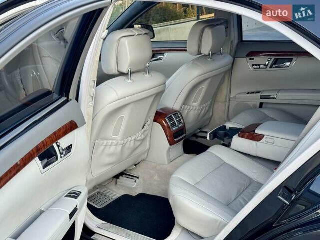 Черный Мерседес С Класс, объемом двигателя 5.5 л и пробегом 370 тыс. км за 13990 $, фото 28 на Automoto.ua