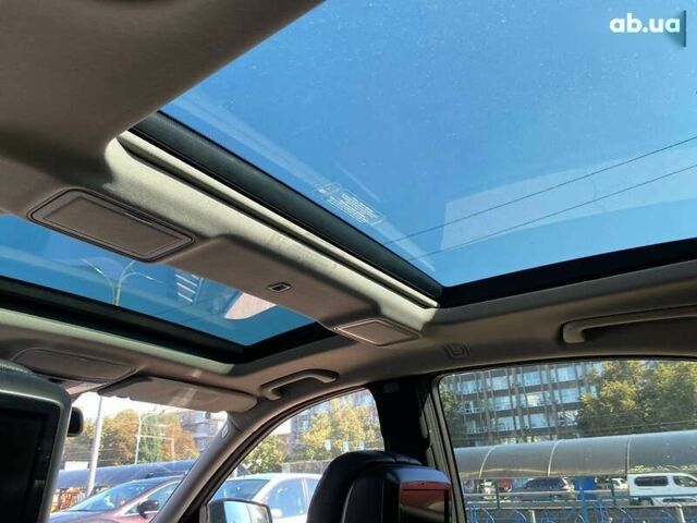 Чорний Мерседес С Клас, об'ємом двигуна 5.5 л та пробігом 234 тис. км за 17900 $, фото 24 на Automoto.ua